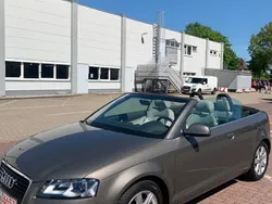 Grau Gebraucht 2011 Audi A3 Cabriolet Ambition Cabrio | 10.900 € (Fairer Preis)