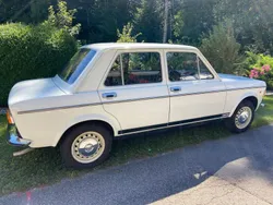 Weiß Gebraucht 1974 Fiat 128 Limousine | 7.000 €