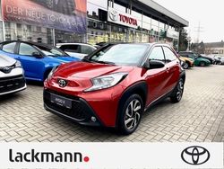 Rot Gebraucht 2024 Toyota Aygo Design Kleinwagen | 18.490 € (Etwas zu teuer)