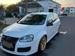 Weiß Gebraucht 2008 VW Golf V Edition Kleinwagen | 8.500 €