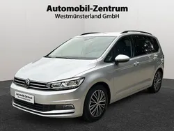 Silber Gebraucht 2024 VW Touran Comfortline Van / Kleinbus | 38.990 € (Teuer)
