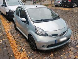 Andere farben Gebraucht 2005 Toyota Aygo Kleinwagen | 2.750 € (Fairer Preis)
