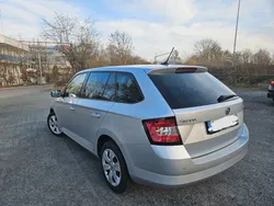 Silber Gebraucht 2018 Skoda Fabia Ambition Kombi | 9.550 € (Guter Preis)