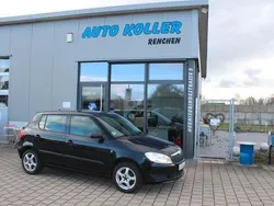 Schwarz Gebraucht 2010 Skoda Fabia Cool Edition Kleinwagen | 4.700 € (Etwas zu teuer)