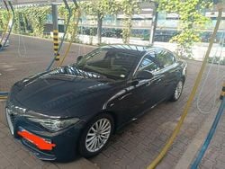 Blau Gebraucht 2016 Alfa Romeo Giulia Super Limousine | 15.800 € (Teuer)