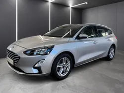 Silber Gebraucht 2022 Ford Focus Kombi | 19.990 € (Guter Preis)