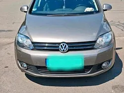 Beige Gebraucht 2011 VW Golf Plus Cross Van / Kleinbus | 6.500 € (Fairer Preis)