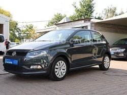 Uranograu Gebraucht 2015 VW Polo Trendline Kleinwagen | 7.999 € (Guter Preis)
