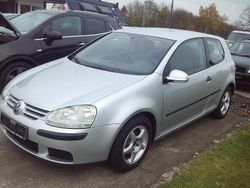 Silber Gebraucht 2004 VW Golf V Limousine | 3.480 € (Teuer)