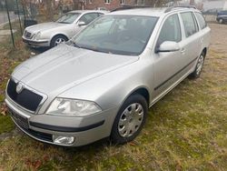 Silber Gebraucht 2007 Skoda Octavia Ambiente Kombi | 2.500 € (Fairer Preis)