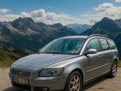 Grau Gebraucht 2005 Volvo V50 Kombi | 2.100 € (Fairer Preis)