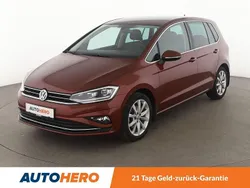 Rot Gebraucht 2019 VW Golf Sportsvan Highline Van / Kleinbus | 16.180 € (Fairer Preis)