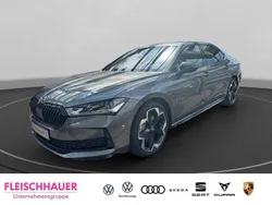 Grau Neu 2025 Skoda Superb SportLine Limousine | 48.990 € (Fairer Preis)
