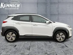 Chalk white Gebraucht 2020 Hyundai Kona Premium SUV | 24.290 € (Fairer Preis)