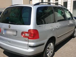 Silber Gebraucht 2004 VW Sharan Van / Kleinbus | 2.700 € (Fairer Preis)