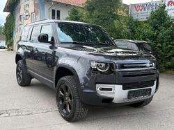 Grau Gebraucht 2021 Land Rover Defender SE SUV | 59.500 € (Etwas zu teuer)