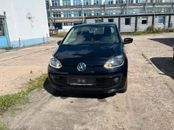 Schwarz Gebraucht 2011 VW up! Kleinwagen | 6.000 € (Teuer)