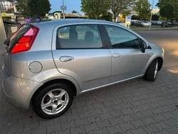 Grau Gebraucht 2009 Fiat Punto Kleinwagen | 1.950 € (Fairer Preis)