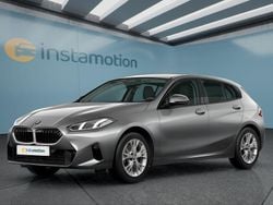 Grün Neu 2025 BMW 120 Kleinwagen | 41.399 € (Teuer)