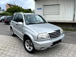 Silber Gebraucht 2002 Suzuki Grand Vitara Comfort SUV | 2.799 € (Superpreis)