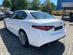 Weiß Gebraucht 2019 Alfa Romeo Giulia Super Limousine | 15.999 € (Guter Preis)