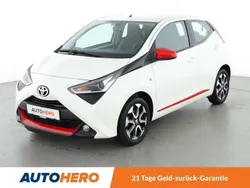 Weiß Gebraucht 2018 Toyota Aygo Connect Style Kleinwagen | 10.850 € (Etwas zu teuer)