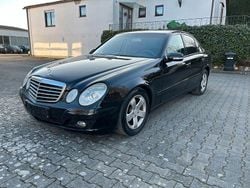 Schwarz Gebraucht 2008 Mercedes E200 Elegance Limousine | 2.890 € (Superpreis)