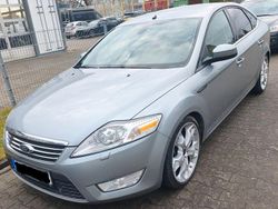Silber Gebraucht 2009 Ford Mondeo Ghia Limousine | 7.500 €