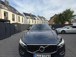 Blau Gebraucht 2020 Volvo XC60 Inscription SUV | 33.000 € (Fairer Preis)