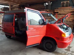 Rot Gebraucht 1996 VW T4 Van | 13.999 €