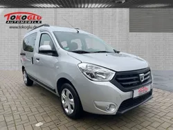 Grau Gebraucht 2013 Dacia Dokker Lauréate Van | 9.798 € (Etwas zu teuer)