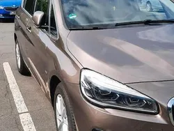 Gold Gebraucht 2018 BMW 220 Active Tourer Luxury Line Van / Kleinbus | 18.750 € (Fairer Preis)