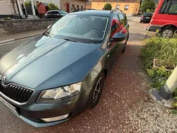 Grau Gebraucht 2015 Skoda Octavia Kombi | 5.750 € (Fairer Preis)