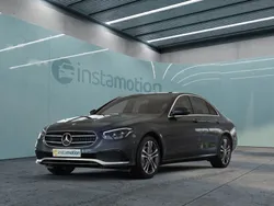 Grau Gebraucht 2021 Mercedes E200 Avantgarde Limousine | 45.279 €