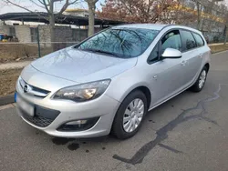 Silber Gebraucht 2014 Opel Astra Kombi | 5.300 € (Guter Preis)