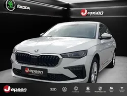 Weiß Gebraucht 2024 Skoda Scala Selection Kleinwagen | 23.870 € (Fairer Preis)