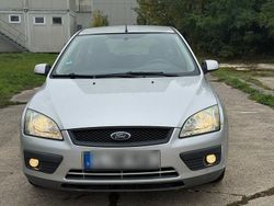 Silber Gebraucht 2007 Ford Focus Fun X Kombi | 800 € (Superpreis)