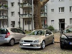 Silber Gebraucht 2000 Lexus IS200 Limousine | 9.000 € (Etwas zu teuer)