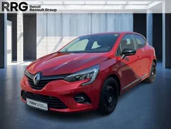 Rot Gebraucht 2022 Renault Clio V Zen Limousine | 13.790 € (Guter Preis)
