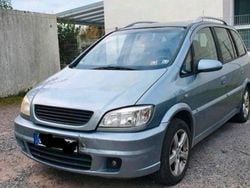 Silber Gebraucht 2005 Opel Zafira Van / Kleinbus | 1.300 € (Guter Preis)