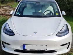 Weiß Gebraucht 2020 Tesla Model 3 Limousine | 23.500 € (Guter Preis)