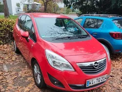 Rot Gebraucht 2013 Opel Meriva Active Van / Kleinbus | 2.300 € (Guter Preis)