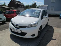 Weiß Gebraucht 2012 Toyota Yaris Life Kleinwagen | 6.990 € (Fairer Preis)