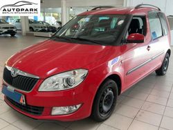 Rot Gebraucht 2014 Skoda Roomster Fresh Van / Kleinbus | 5.990 € (Fairer Preis)