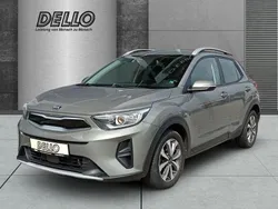 Grün Gebraucht 2021 Kia Stonic Vision SUV | 16.990 € (Guter Preis)
