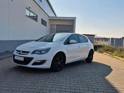 Weiß Gebraucht 2012 Opel Astra Kleinwagen | 3.750 € (Guter Preis)