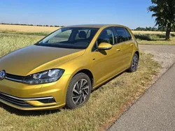 Gold Gebraucht 2018 VW Golf VII Join Kleinwagen | 14.999 € (Guter Preis)