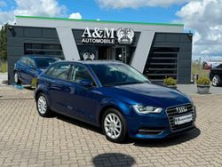 Blau Gebraucht 2015 Audi A3 Sportback Attraction Kleinwagen | 14.500 € (Fairer Preis)