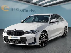Weiß Gebraucht 2022 BMW 320e Limousine | 35.549 €