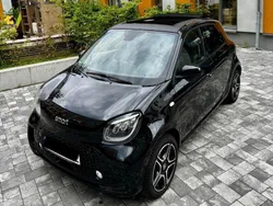 Schwarz Gebraucht 2021 Smart ForFour Electric Drive Kleinwagen | 13.800 € (Teuer)